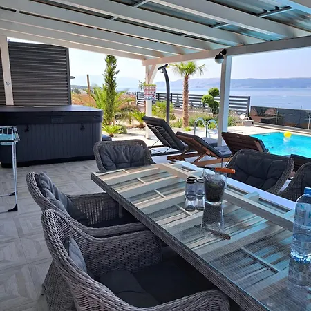 Belissima Vista Mare Willa *